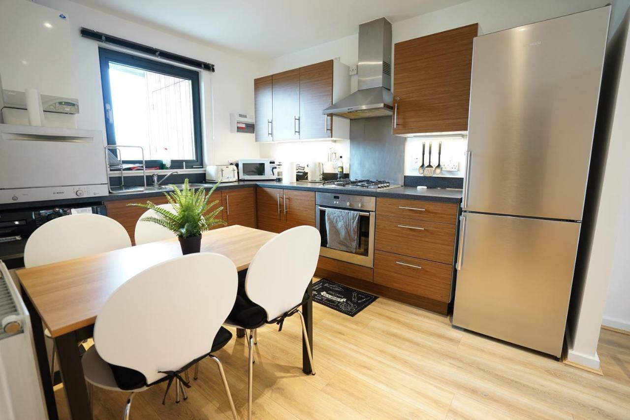 Perfectly Located Stunning Apartment 런던 외부 사진